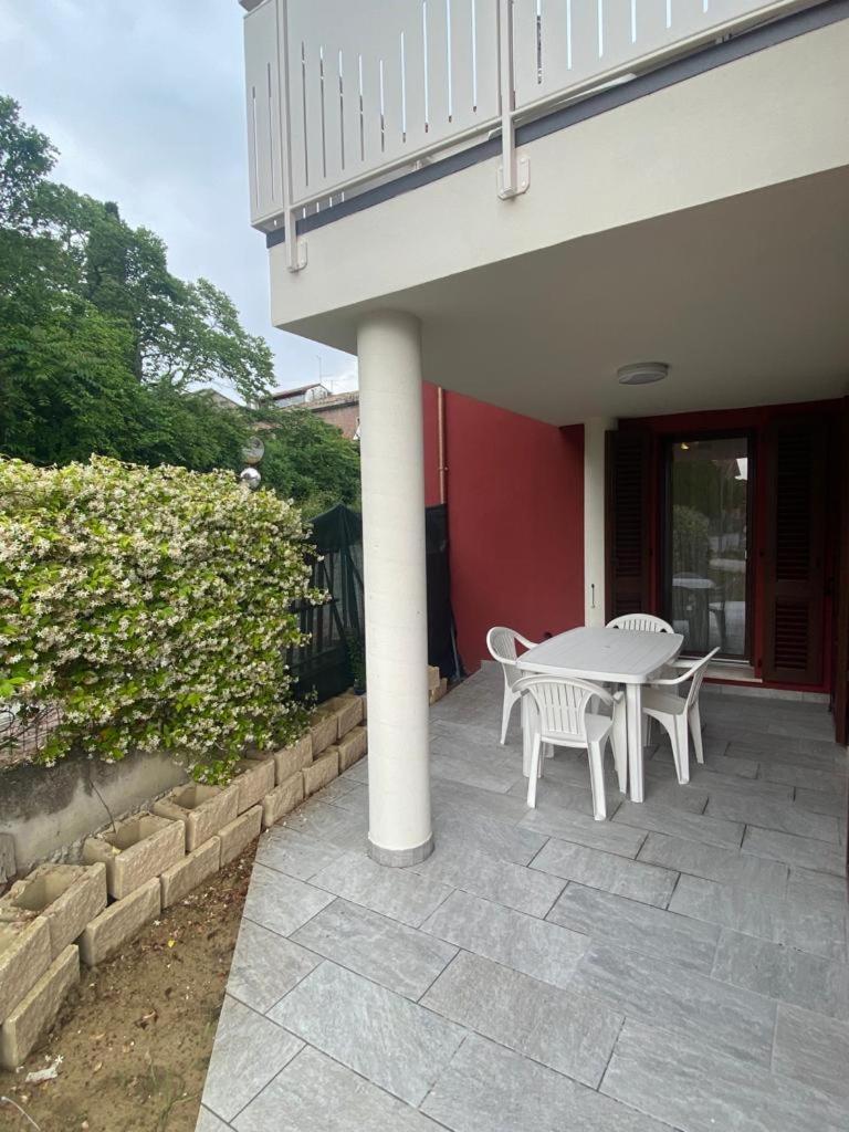 B&B Profumo Di Gelsomino Mombaroccio Exterior photo